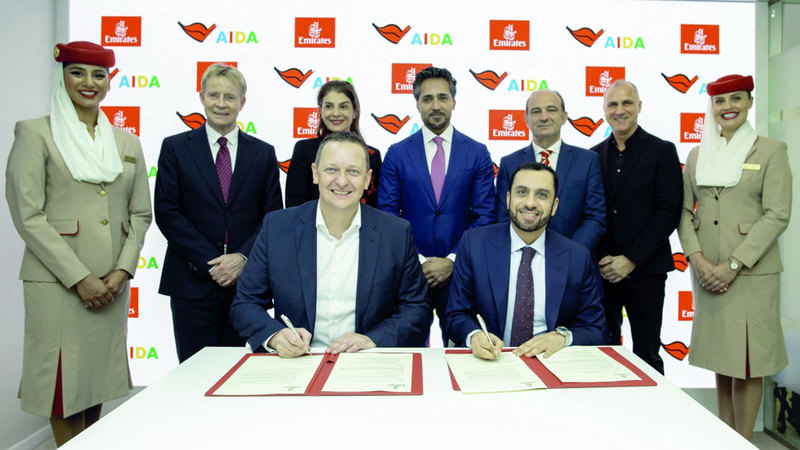 «طيران الإمارات» تجدد شراكتها مع «أيدا كروز» 1709771501 image