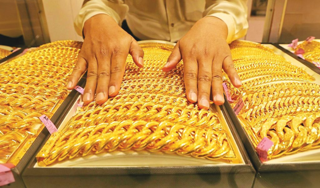 الذهب يتأهب لأفضل أداء أسبوعي في 5 أشهر قبل بيانات الوظائف الأمريكية 1709874165 image