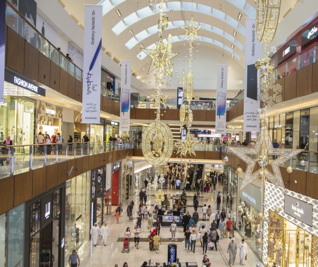 «التخفيضات الكبرى» في دبي تتواصل بتنزيلات حتى 95 % 1711839459 image