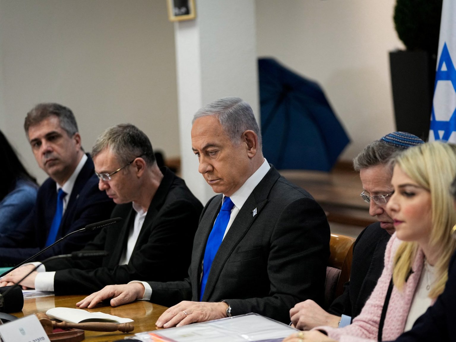 2023 12 24T10300 1711557524