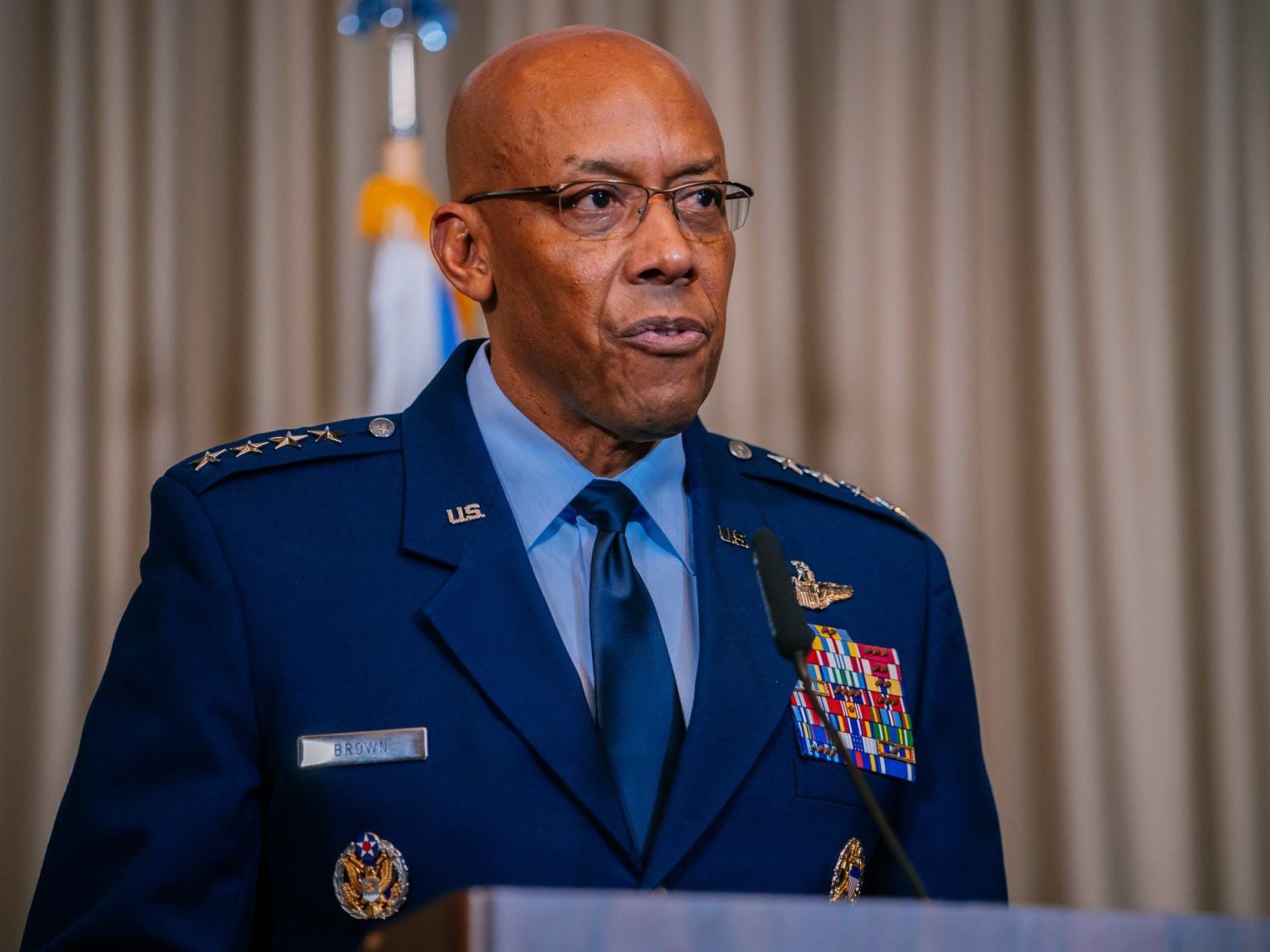 2096840609 1711672701