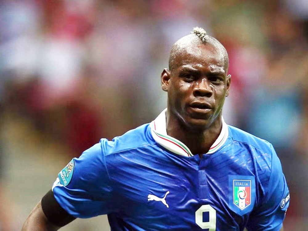 «اللاعب الممثل» 2371536