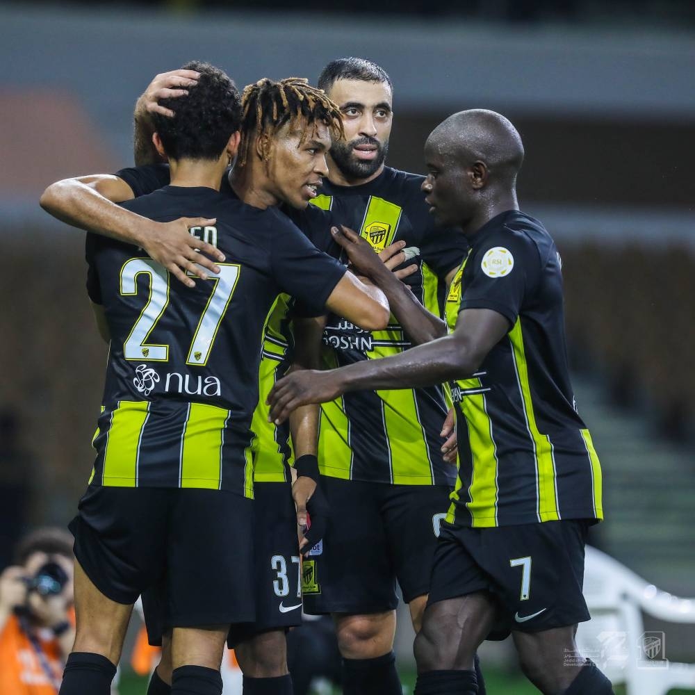 جاك الإتي يا أهلي 2371817