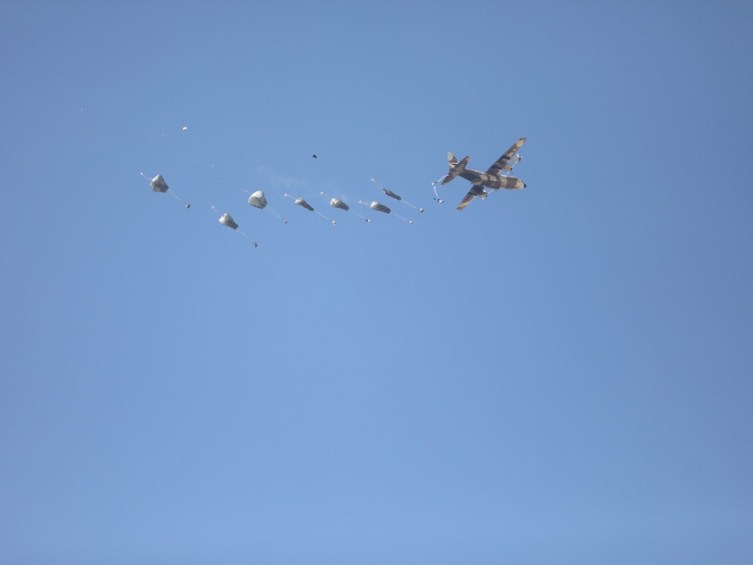 بريطانيا تعارض إسقاط مساعداتها جوا على غزة 33958968 1710400180