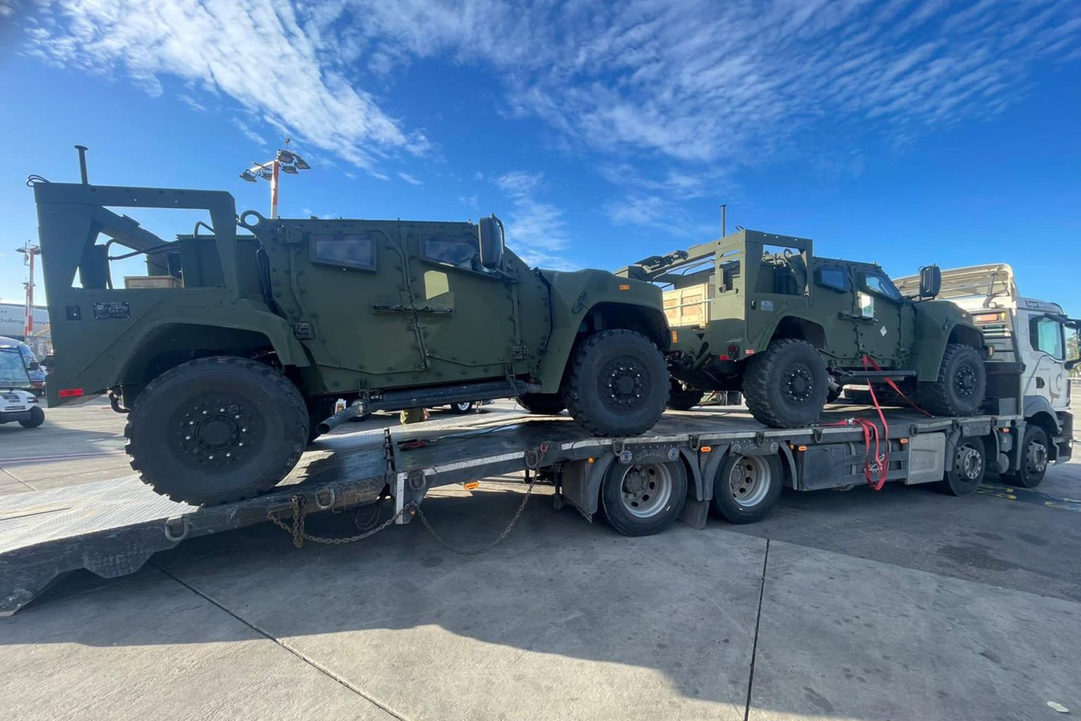 GAqkvdoWEAAMIQg 1701870402