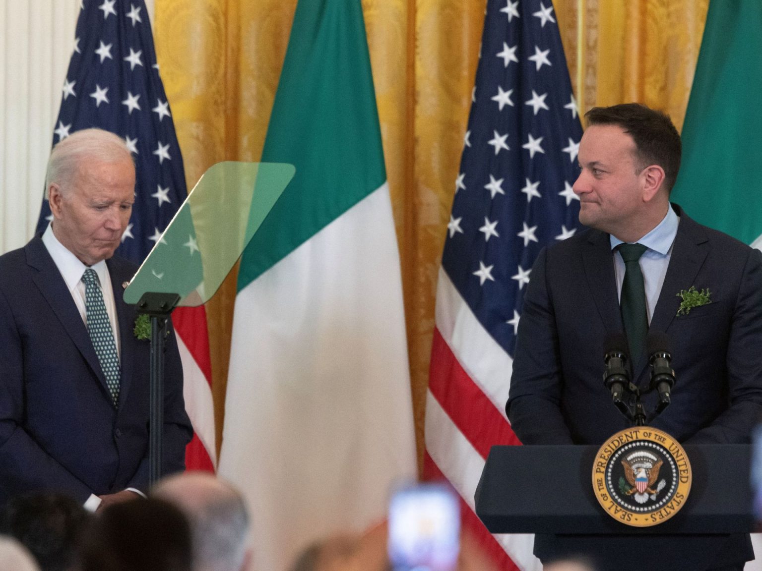 RC2YN6ALB4IX 1710900946