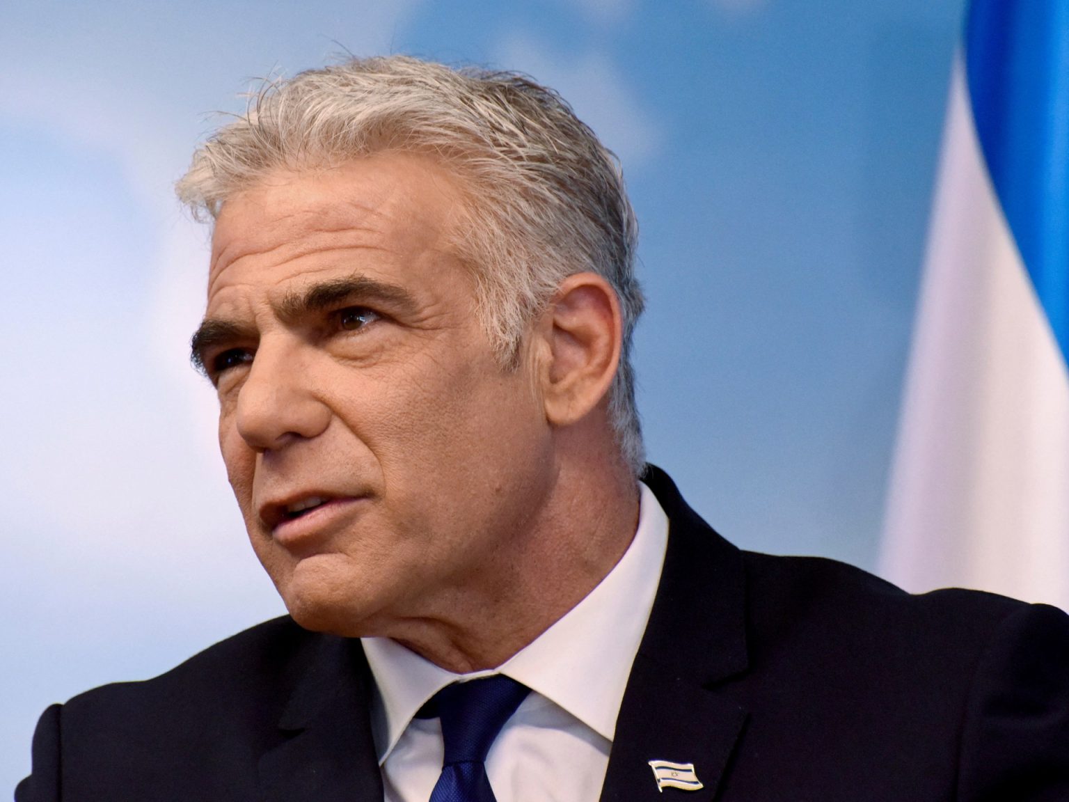 بببيي 3 1696167590