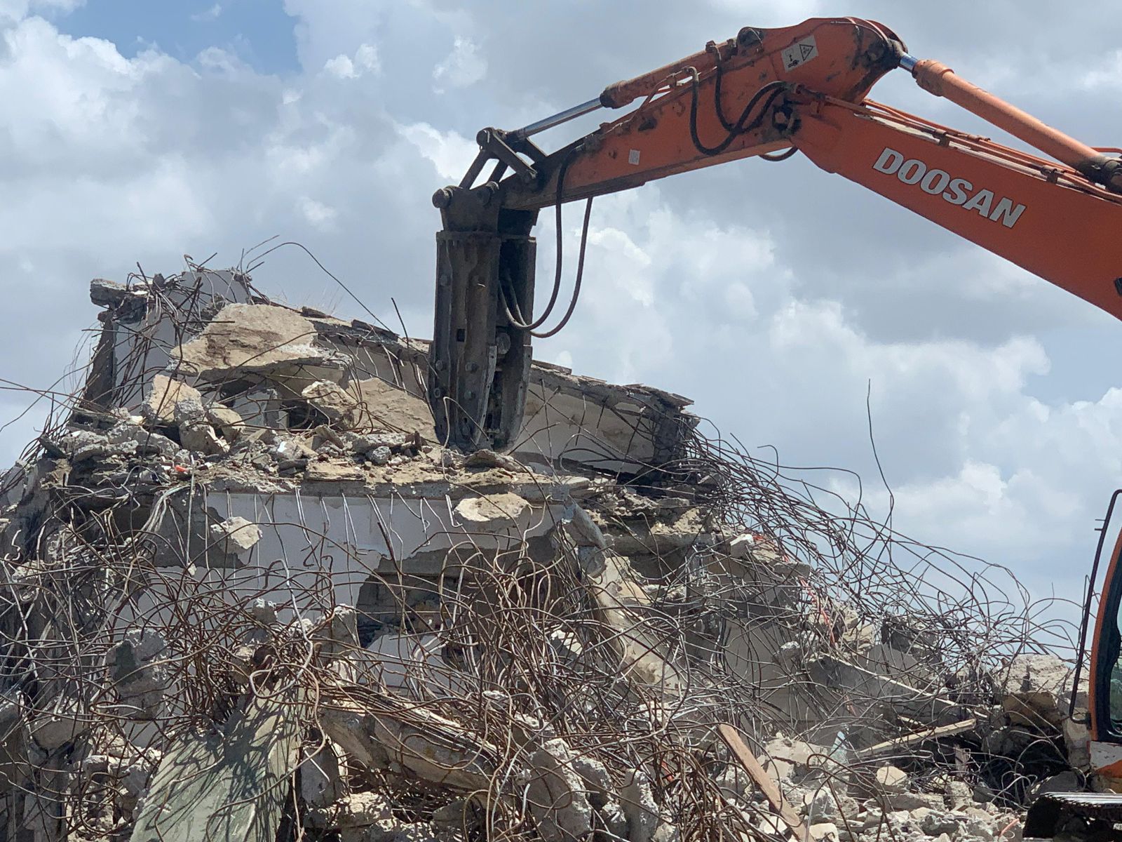 0351d395 7720 4c55 803b 344cd3864fcb