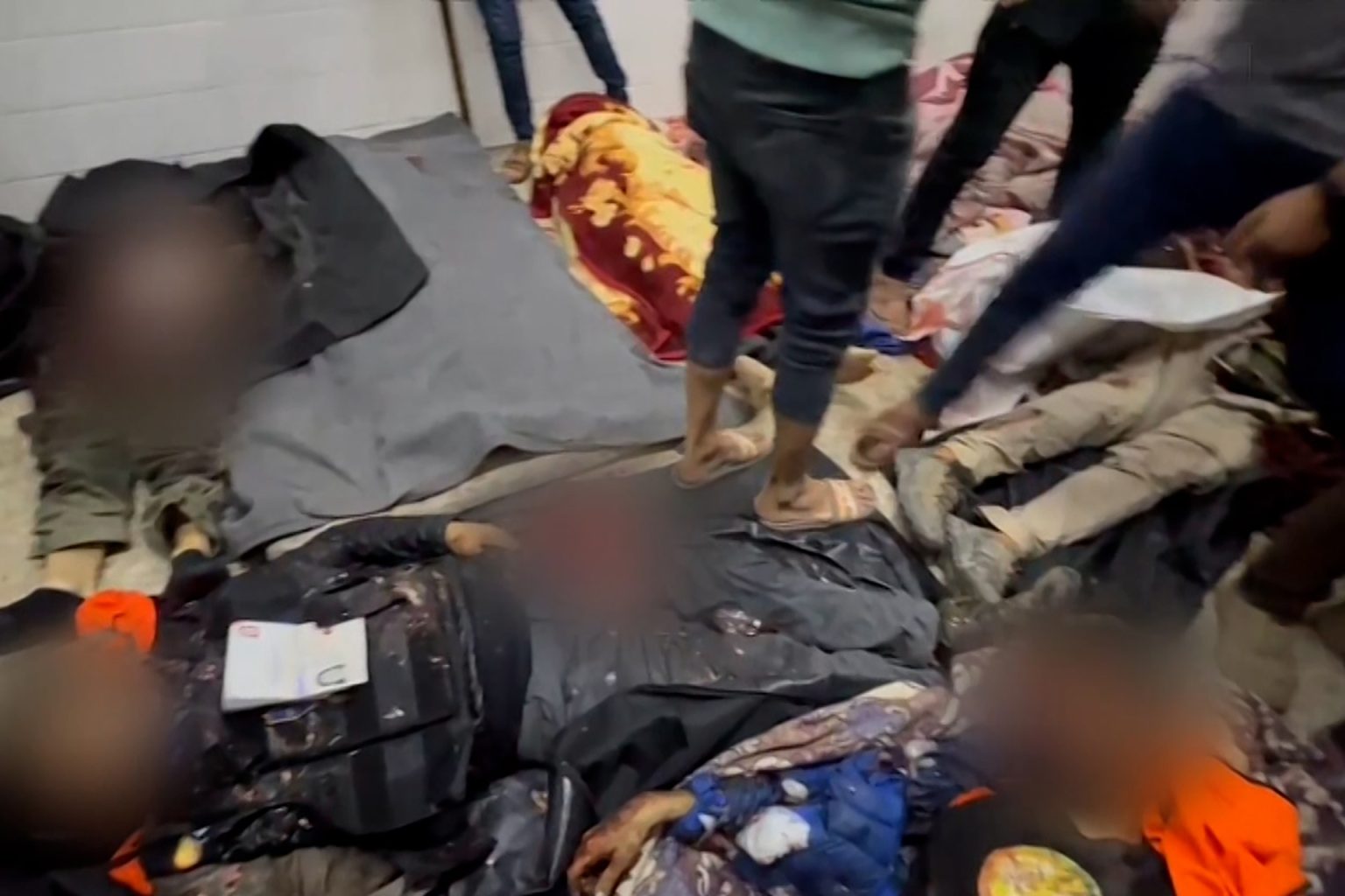 مقتل فريق إغاثة أجنبي بقصف إسرائيلي على دير البلح 1 1712009876