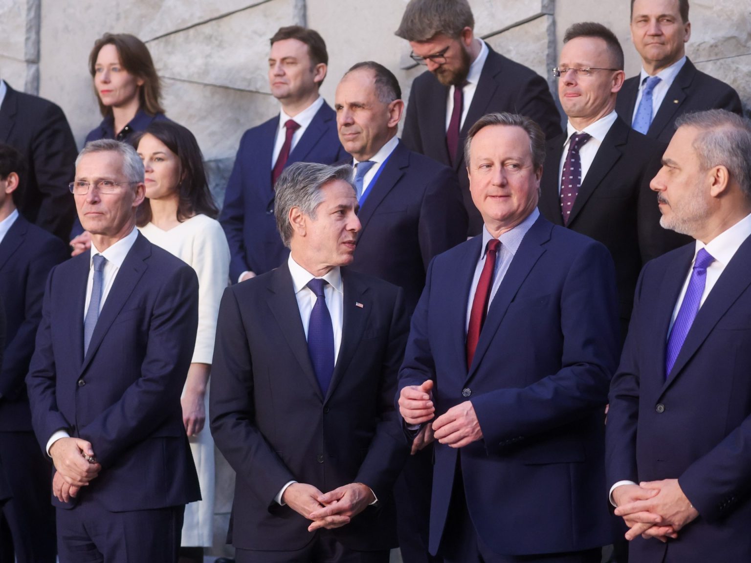 الناتو يتعهد بتعزيز قوته وروسيا تؤكد تدهور العلاقات معه 12136134 1712217234