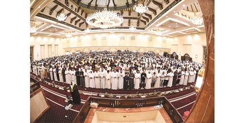 جموع المصلين توافدوا على المساجد في ليلة 25 التماساً لليلة القدر 1231703 4