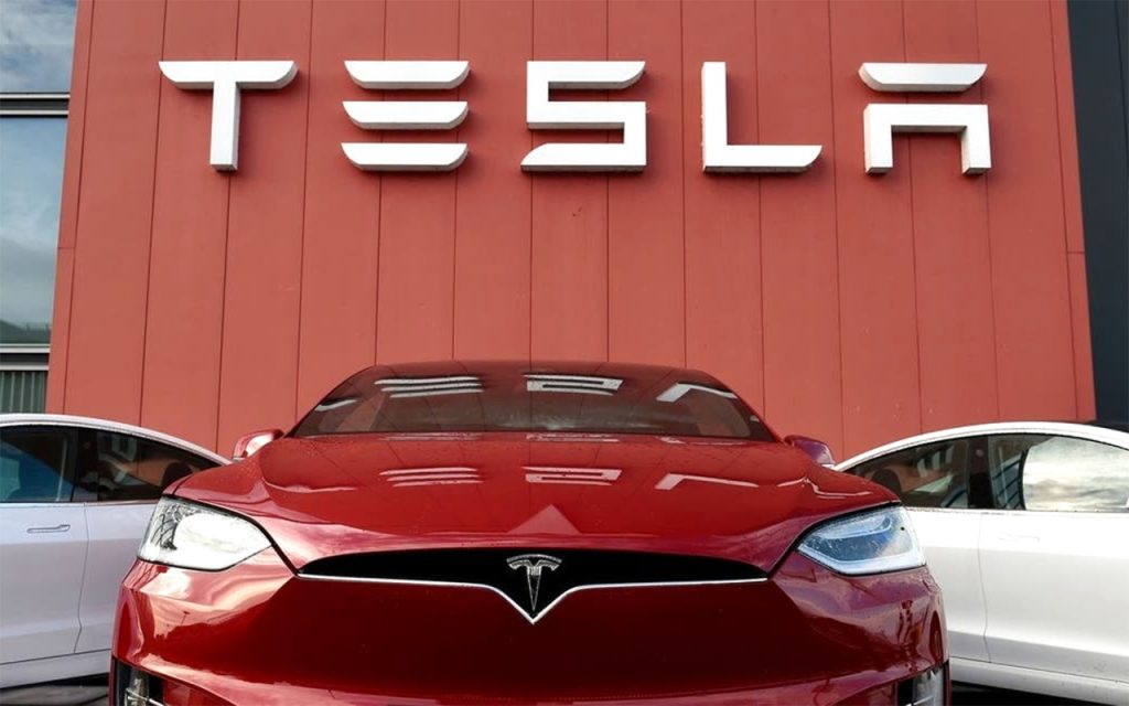 «تسلا» تخفض اشتراك برنامج القيادة الذاتية بأمريكا 1713143261 image