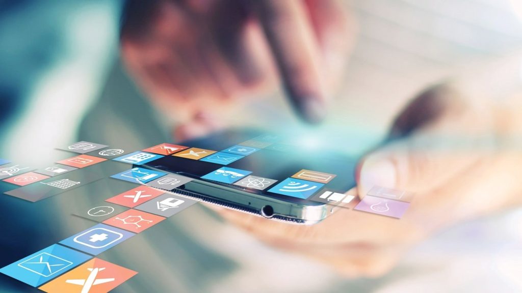 الإمارات الثانية عالمياً في سرعة الإنترنت الثابت والمتحرك 1713565103 image