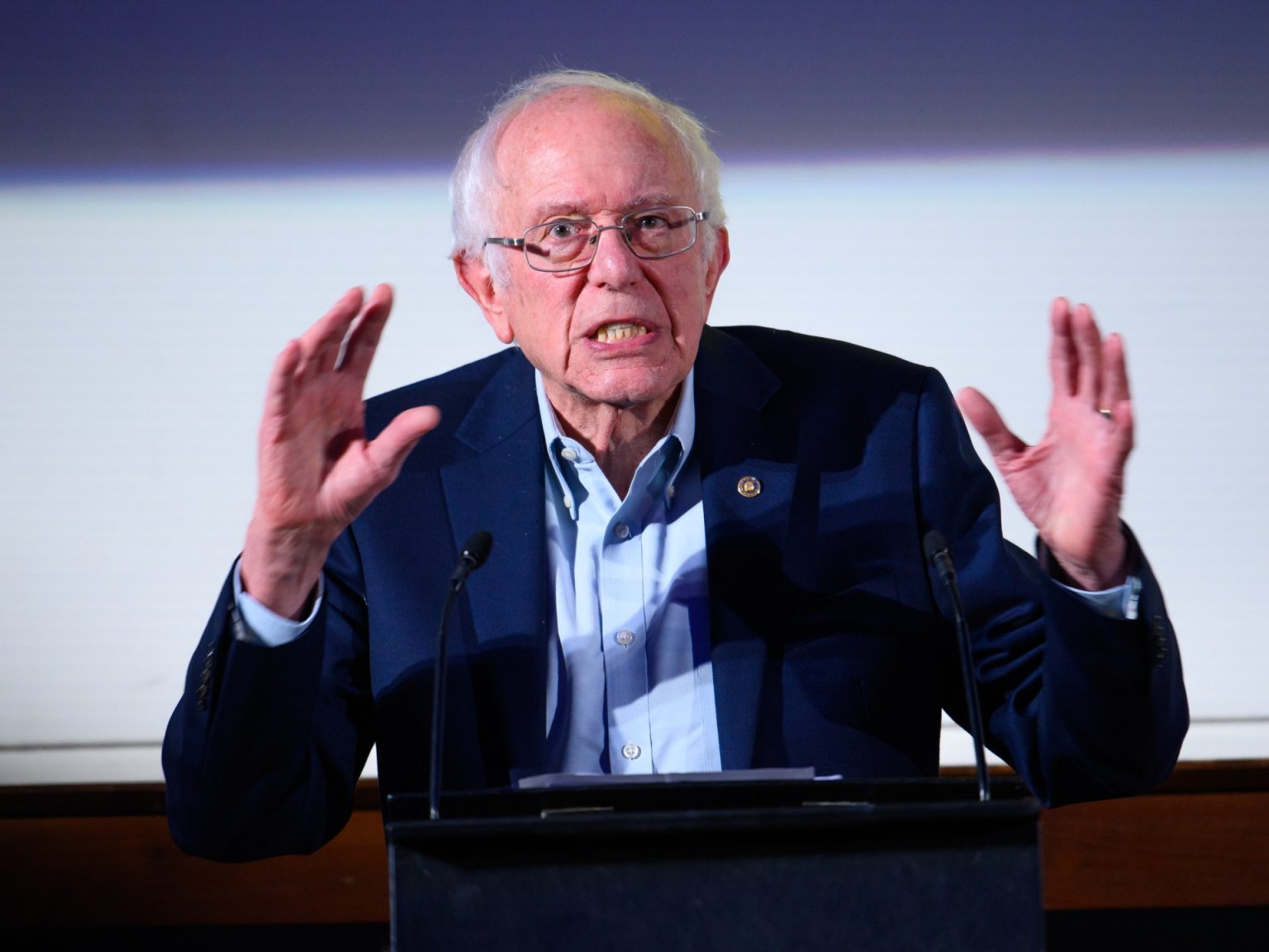 2031236877 1714073486