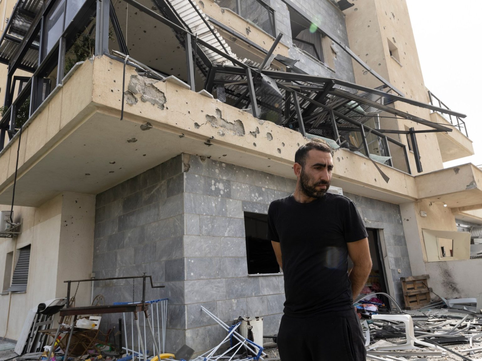 2110233086 1712948828