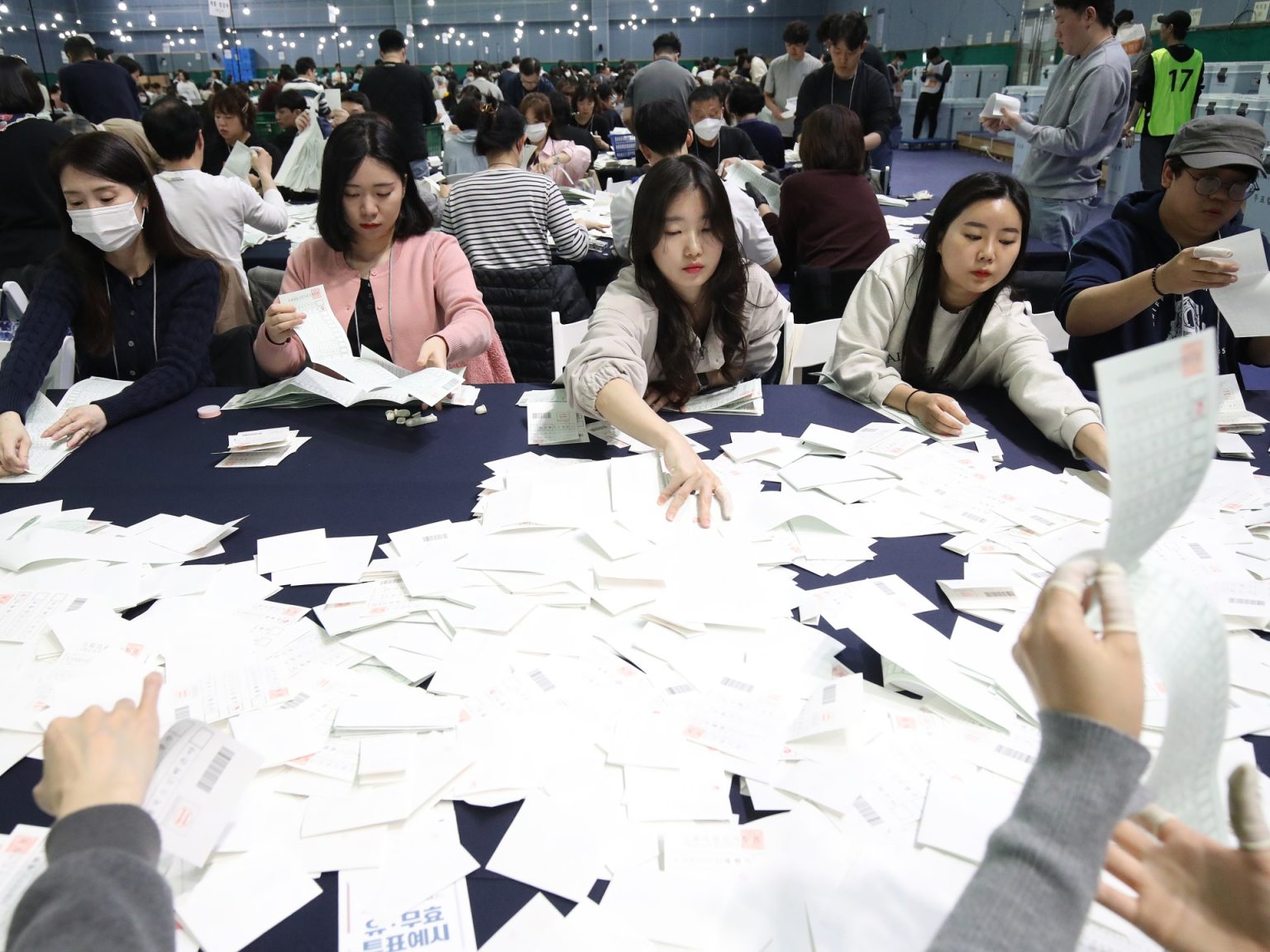 2148132550 1712816240