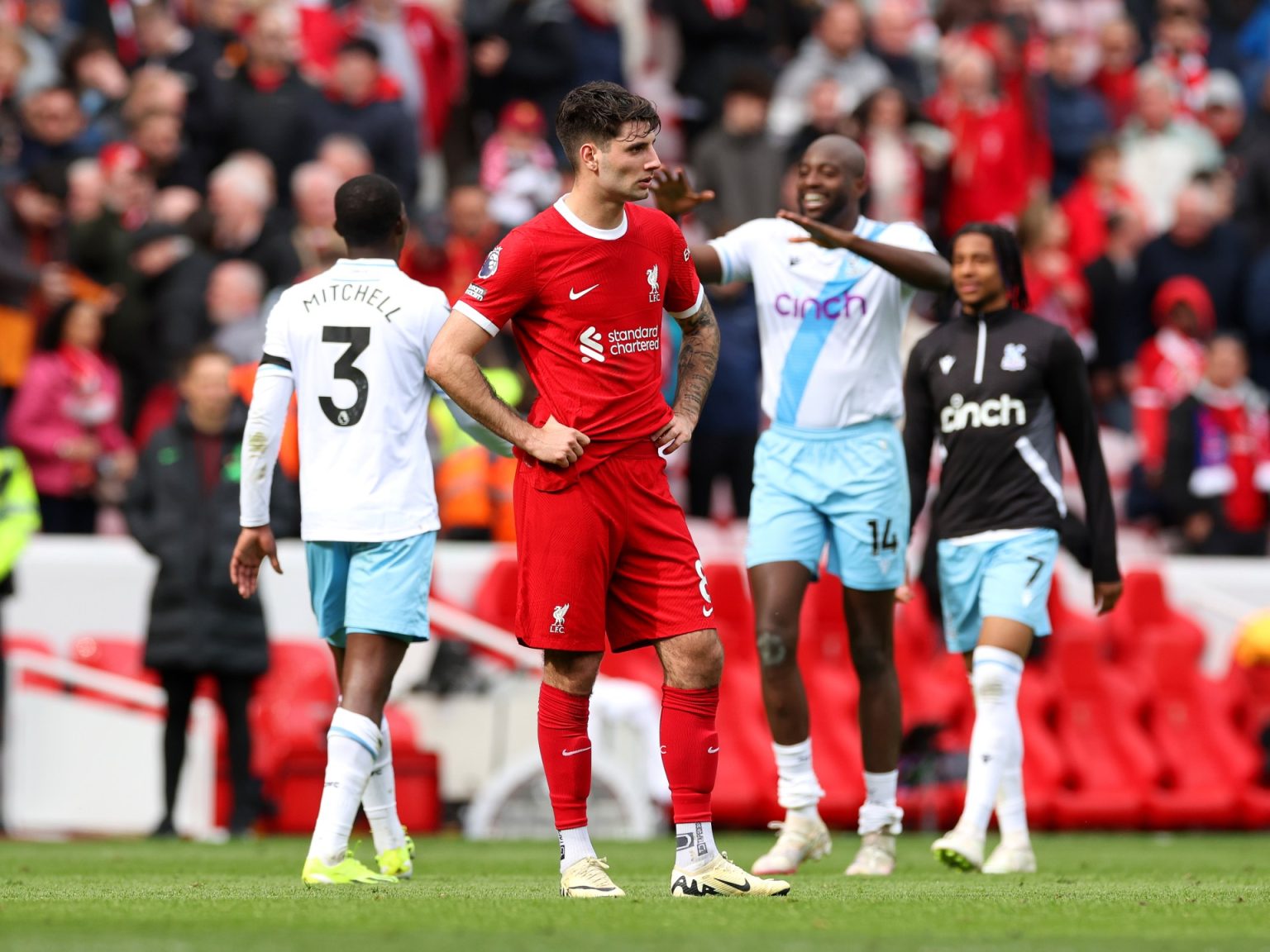 كريستال بالاس يعمق جراح ليفربول 2148606117 1713107382