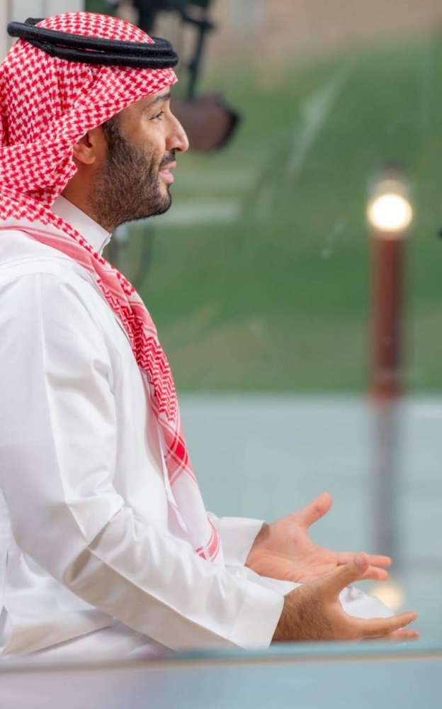 شرقاً وغرباً..عرّاب «الرؤية» يتصدر الاستطلاعات 2373872