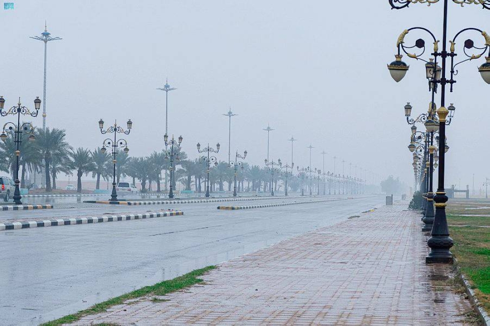 «الدفاع المدني» يحذر: أمطار رعدية حتى الخميس 2374303