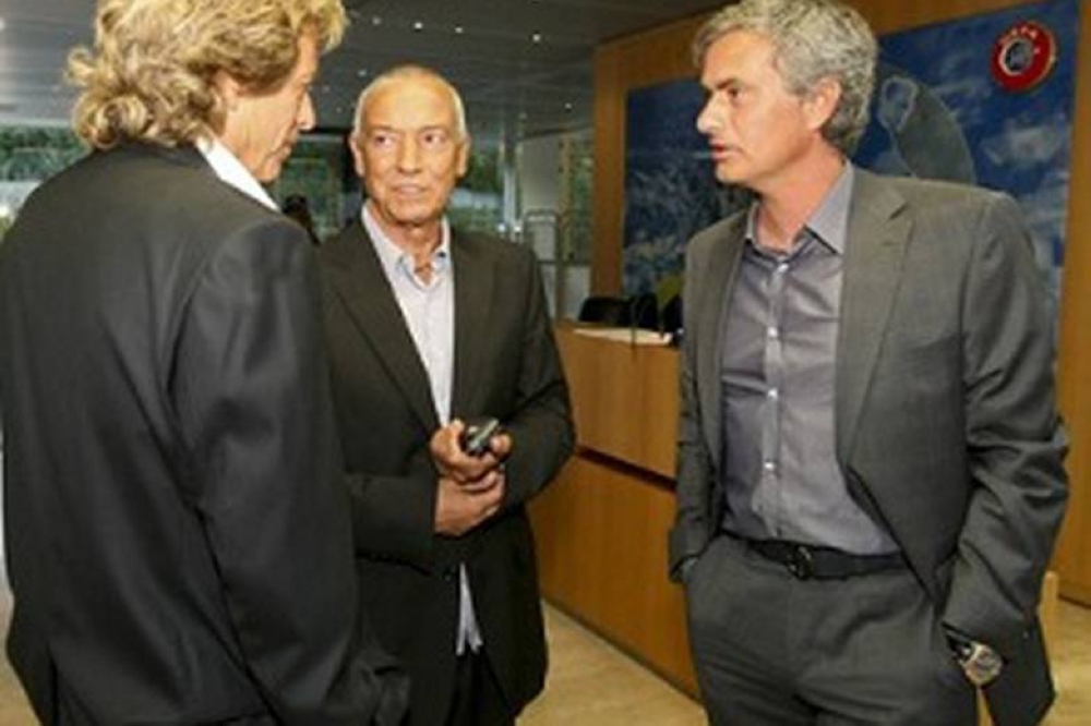 «البروفيسور» سيرجيو.. أستاذ جيسوس ومورينيو 2374328