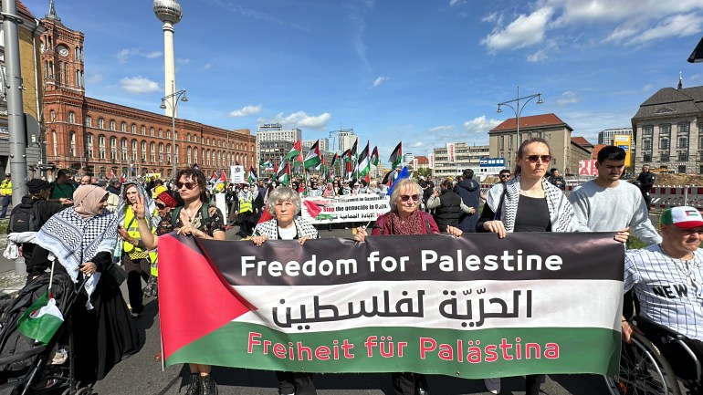 مظاهرات عبر العالم تطالب بوقف الحرب والتجويع في غزة 1 34203286 1712424166