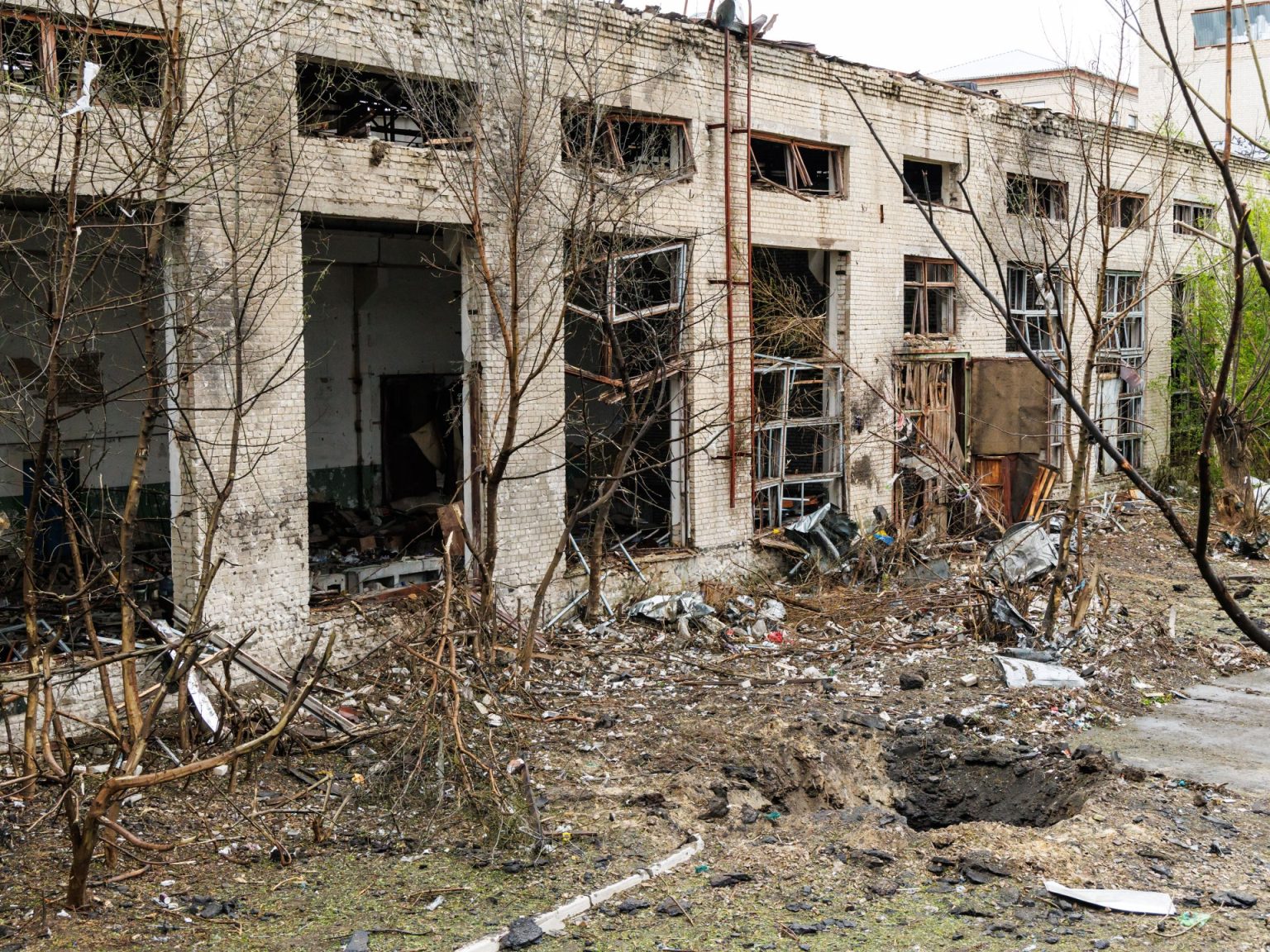 روسيا تقصف شبكة سكة الحديد ومنشآت طاقة أوكرانية 34366532 1714195374