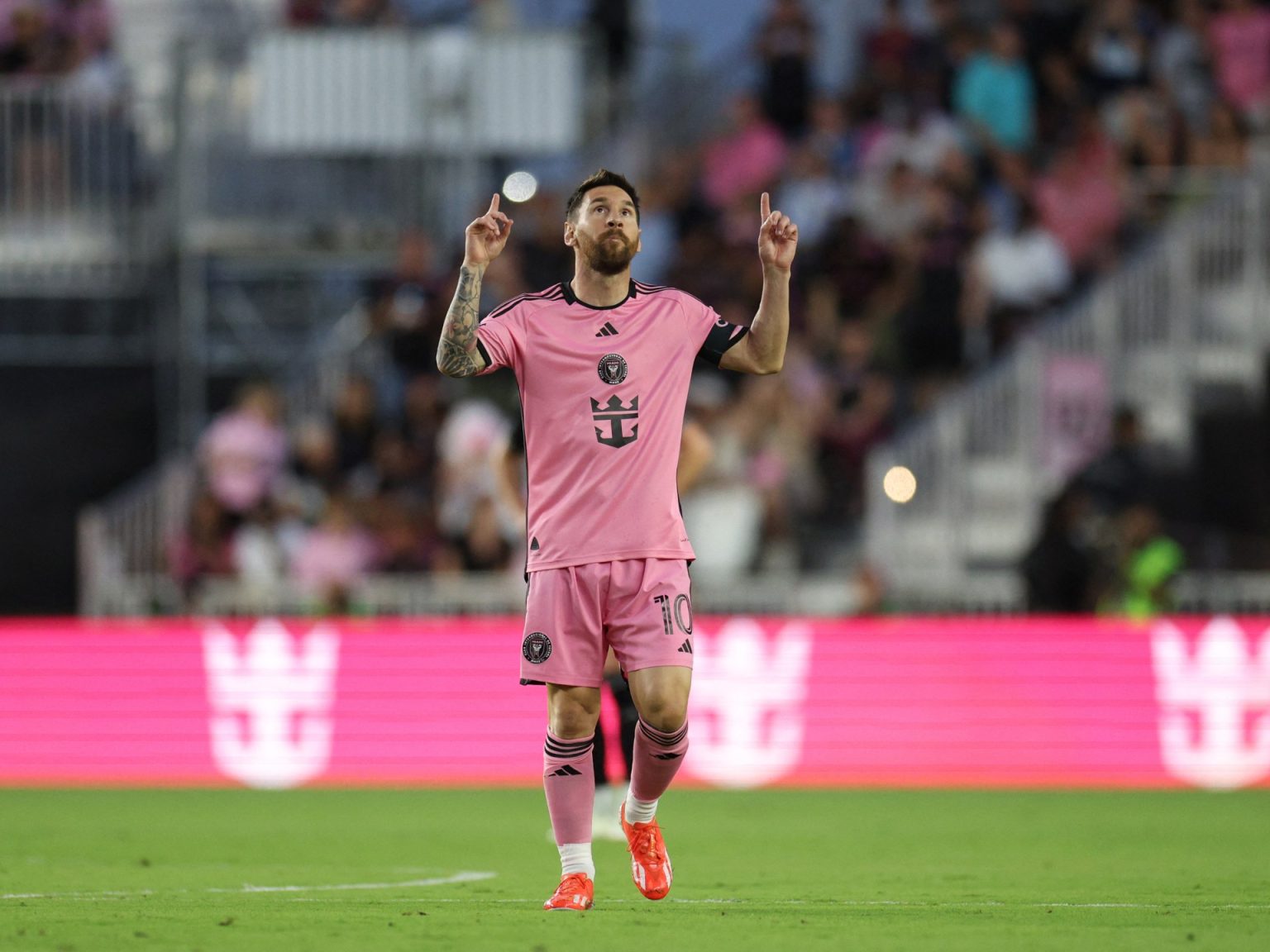 MT1USATODAY23075630 1713693950