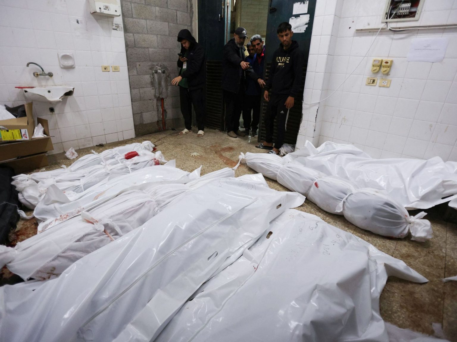 RC2737AIVUA4 1712775026