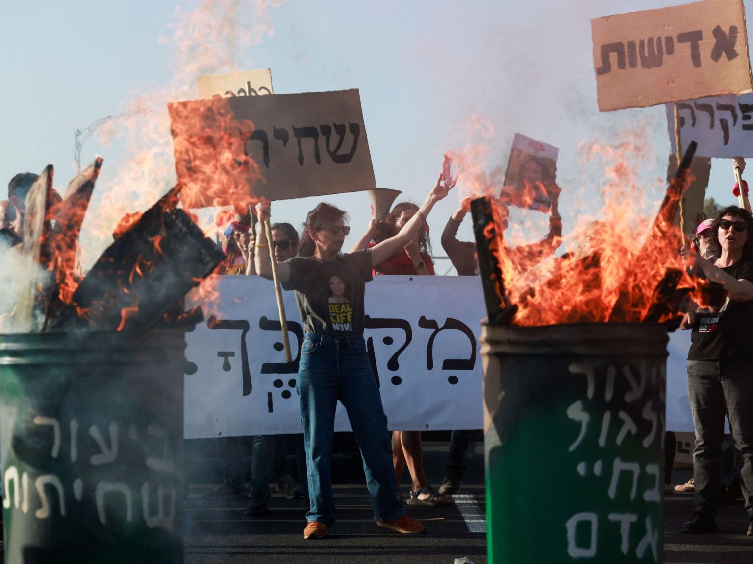 RC2Q97AS1EO6 1713588824