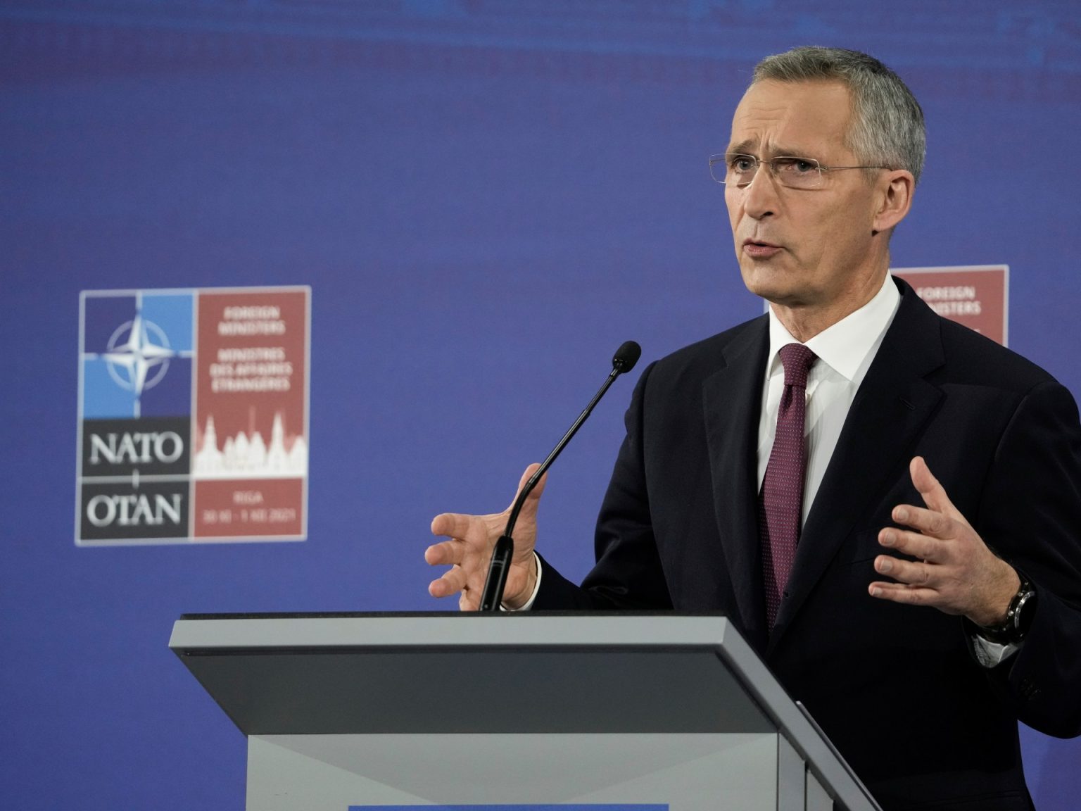 الناتو: الوقت لم يفت لانتصار أوكرانيا على روسيا RTXKWHMB