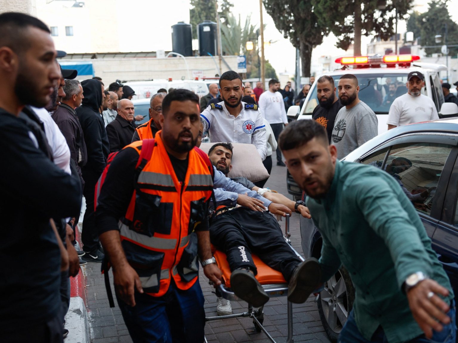 المستوطنون ينفذون اعتداءات واسعة بالضفة بعد العثور على جثة مستوطن SETTLERS VIOLENCE 1713016900