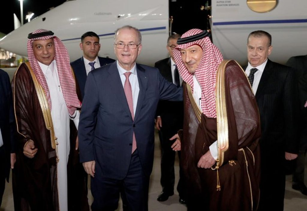 ajel2F2024 042F8e0a1329 12de 4c91 9cbe 9aa7cf66009a2FGKq112jWwAAaTr8