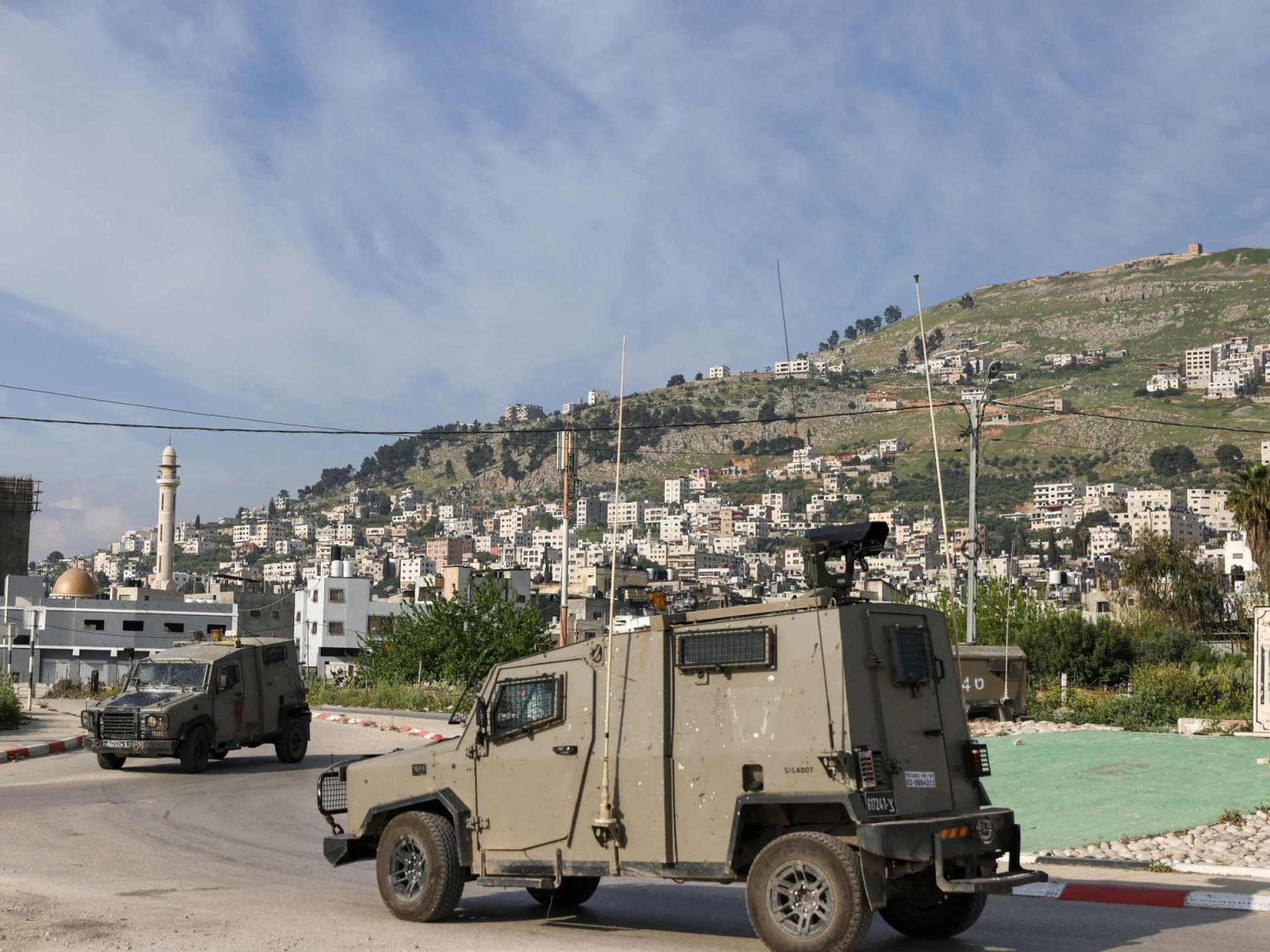 إسرائيل تواصل اقتحاماتها لبلدات الضفة في عيد الفطر doc 34nt9lz 1712733121