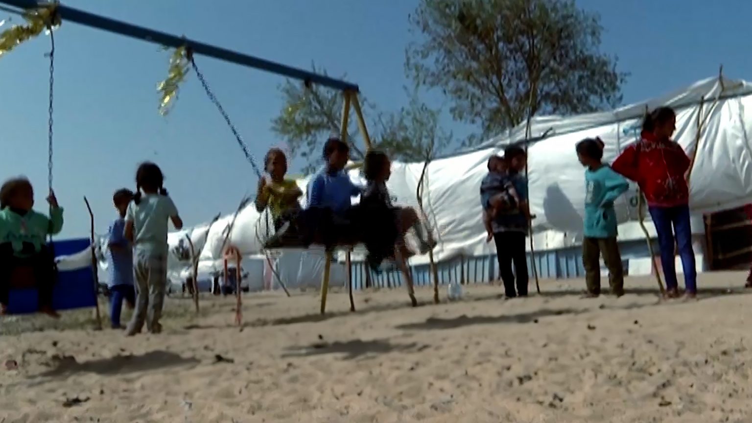 أطفال غزة.. بين نيران الحرب وخطر التهاب الكبد image 1711871938