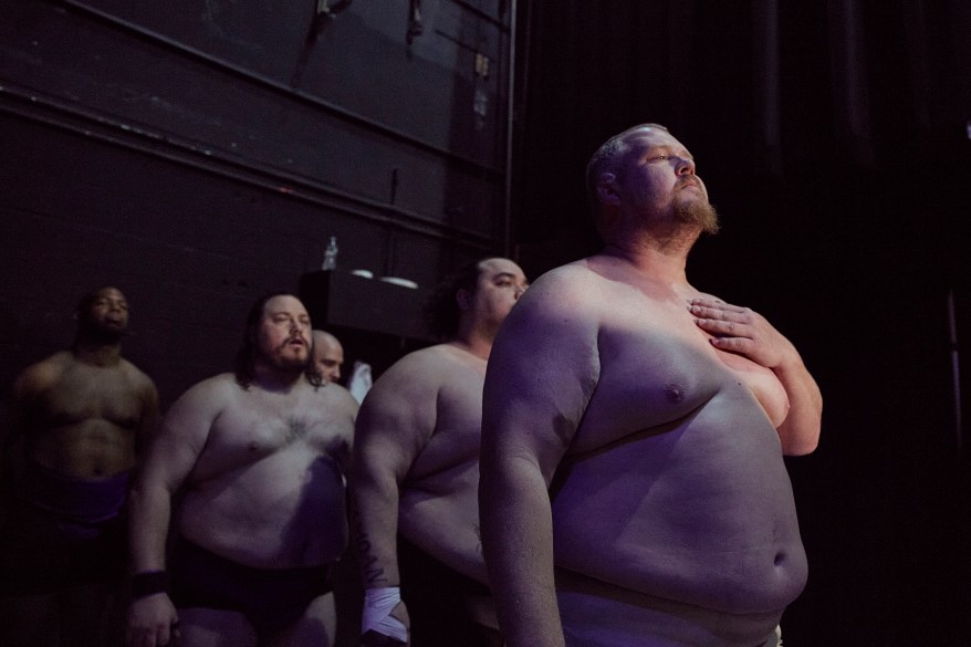 sumo wrestler robert fuimaono prepares 80040786