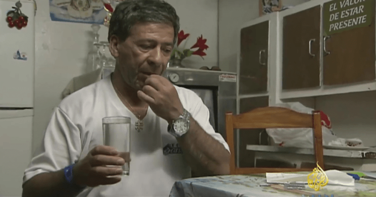 الخروج من الحفرة.. القصة غير المروية لتسعة وستين يوما في الجحيم 6 منجم جوني 1713358824