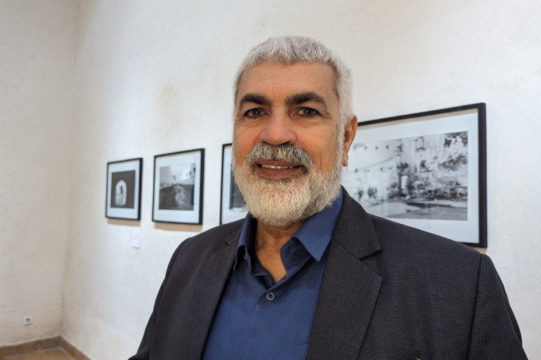 مراكش.. المدينة الحمراء تجمع شعراء العالم وتعبر بهم إلى عالم الدهشة والجمال 3 مهرجان مراكش العالمي للشعر/ معرض بالمدينة القديمة، الشاعر البحريني أحمد العجمي