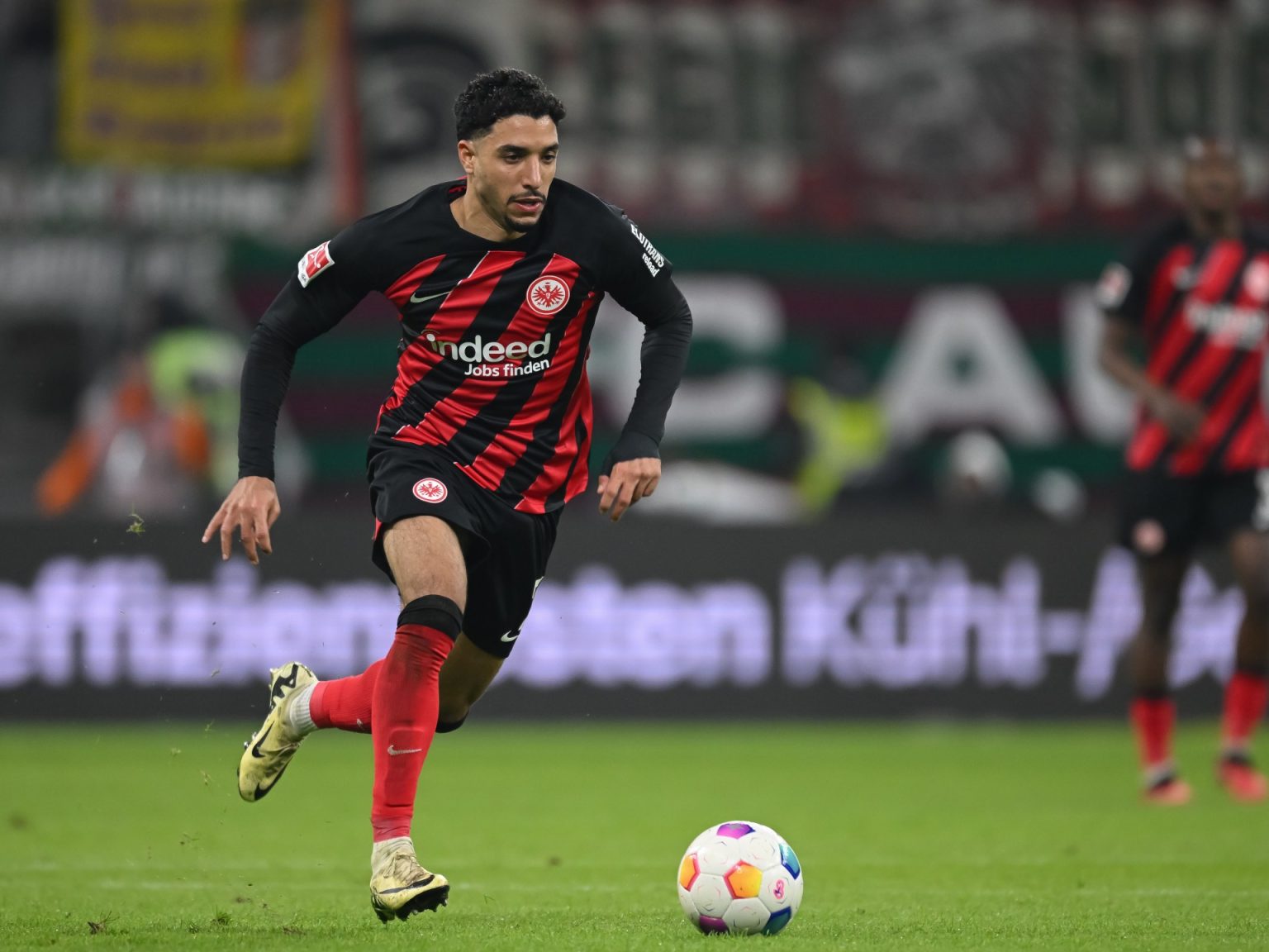 سيناريو غريب.. آينتراخت فرانكفورت قد يحتاج للخسارة للتأهل لدوري الأبطال 2149397501 1714897443