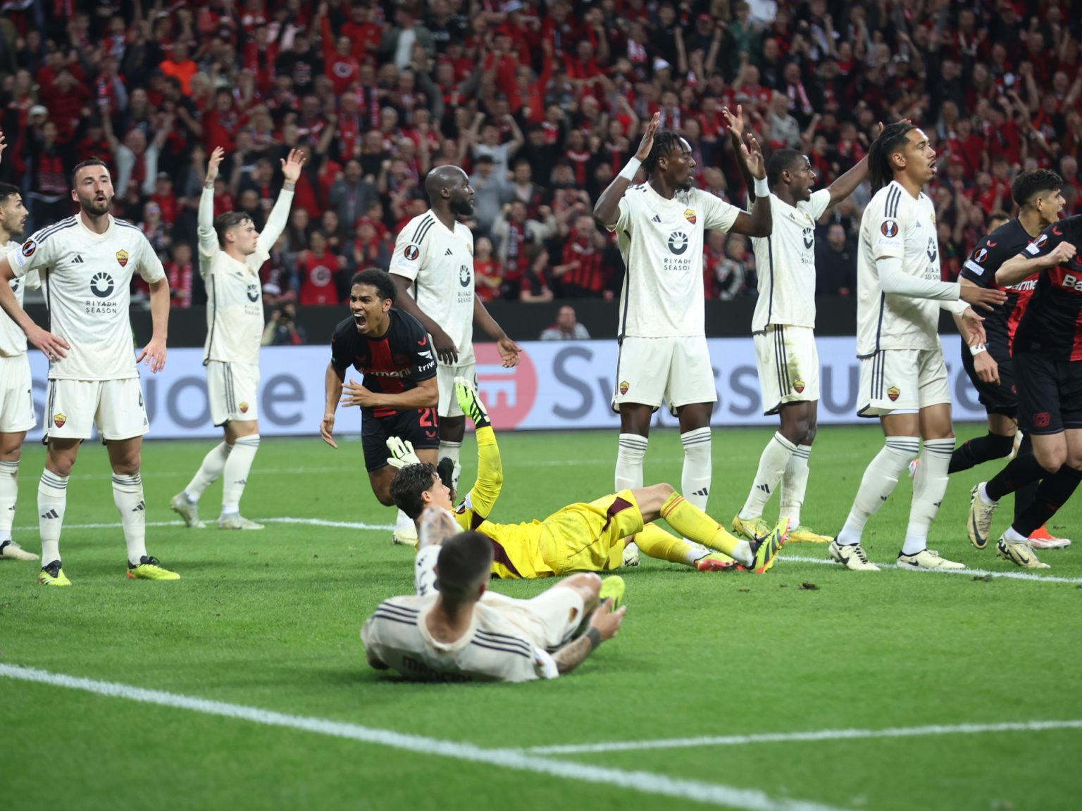 2152237589 1715288252