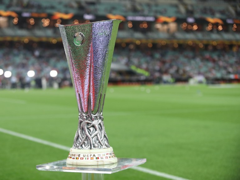 جدول ومواعيد نهائيات البطولات الآسيوية والأفريقية والأوروبية والقنوات الناقلة 3 UEFA Europa League Final: Chelsea v Arsenal- - BAKU, AZERBAIJAN - MAY 29: The UEFA Europa League trophy is on display prior to the UEFA Europa League final between Chelsea FC and Arsenal FC at the Olympic Stadium in Baku, Azerbaijan, on 29 May 2019.