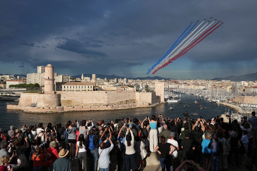 patrouille de france aerobatics demonstration 81474321