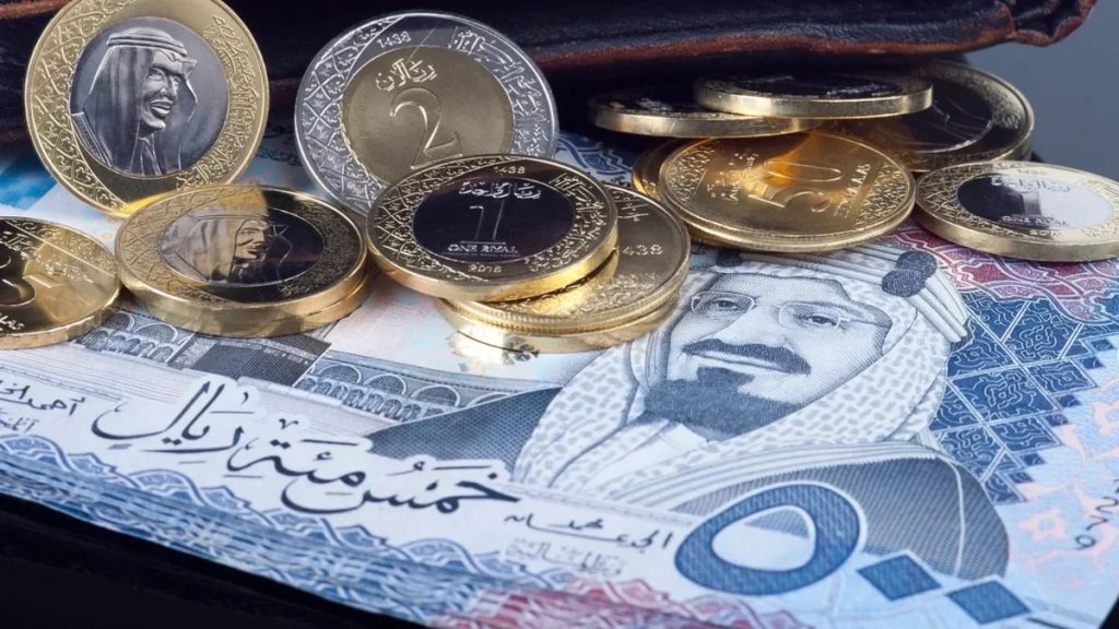 ajel2F2024 10 292Fzw0fukqq2Fsaudi riyal cash e1730024473483.webp