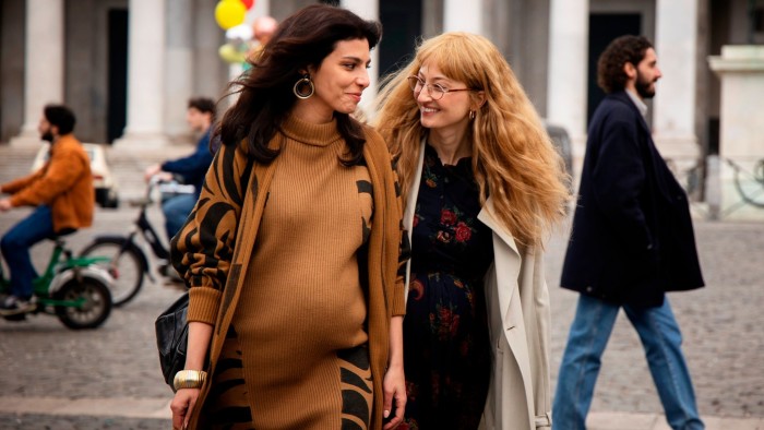 مراجعة تلفزيونية للموسم الرابع من My Brilliant Friend – تكيف Elena Ferrante المفصل بشكل غني ينتهي بالإغلاق والأمل https3A2F2Fd1e00ek4ebabms.cloudfront.net2Fproduction2F92c4a7fe 3c8b 4887 9552 bf7ee4ccff12