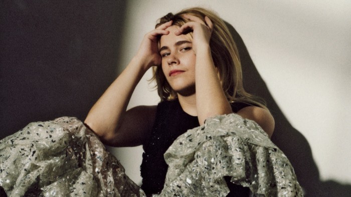 زاهو دي ساجازان، المنقذ الأنيق للشانسون الفرنسية https3A2F2Fd1e00ek4ebabms.cloudfront.net2Fproduction2Fb4aab712 2aad 41b2 b243 6767a251cbf4