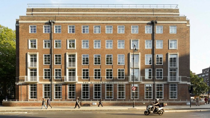 معهد واربورغ في لندن: أحد أرشيفات العالم الأكثر غرابة والتي لا يمكن التنبؤ بها https3A2F2Fd1e00ek4ebabms.cloudfront.net2Fproduction2Fbcf30cc3 5203 4de6 a8bb 28b0c01891fc