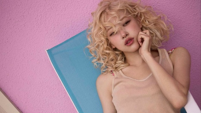 روزي: مراجعة روزي – تسعى نجمة بلاك بينك إلى إظهار حقيقتها في أول ظهور منفرد لها https3A2F2Fd1e00ek4ebabms.cloudfront.net2Fproduction2F41dfe3d2 4e5e 4960 a12e 31d8ba82169e