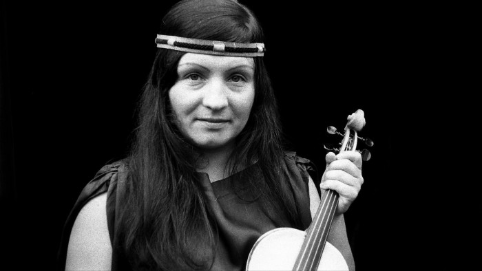 حتى مراجعة ألبوم Forest Hums هي الموسيقى الغنية لأوكرانيا السوفيتية https3A2F2Fd1e00ek4ebabms.cloudfront.net2Fproduction2F5ee7062c fe04 4478 b5d5 6c93dcc91acd