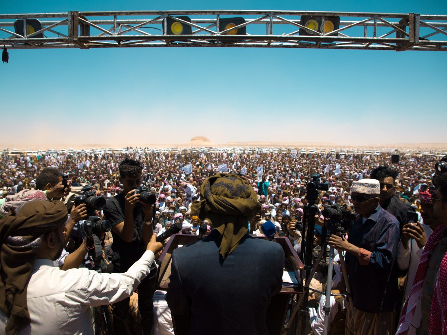 إلى أين تتجه الأزمة السياسية في حضرموت اليمنية؟ 0600 1745316090