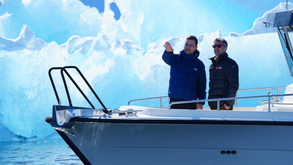 يصل الملك الدنماركي إلى غرينلاند بينما كان ترامب يعينون الاستيلاء على جزيرة القطب الشمالي الإستراتيجية 1200x675 cmsv2 9392211f 6c2e 52b6 ad4f 3e232f885cab 9244588