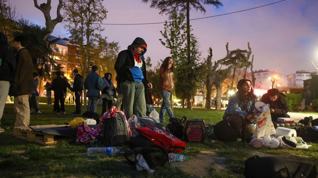 فيديو. تظهر لقطات الهزة Istanbul مع استمرار الهزات النهائية 1200x675 cmsv2 9fb6bc88 f580 57fb 9a90 ccf5b6cdb8d1 9231452